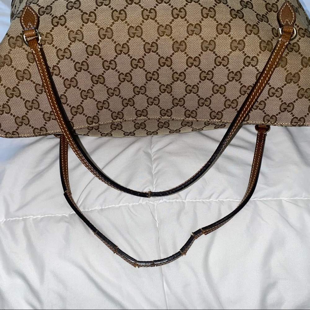**SOLD**Gucci Bree Weekender Bag - Picture 6 of 16